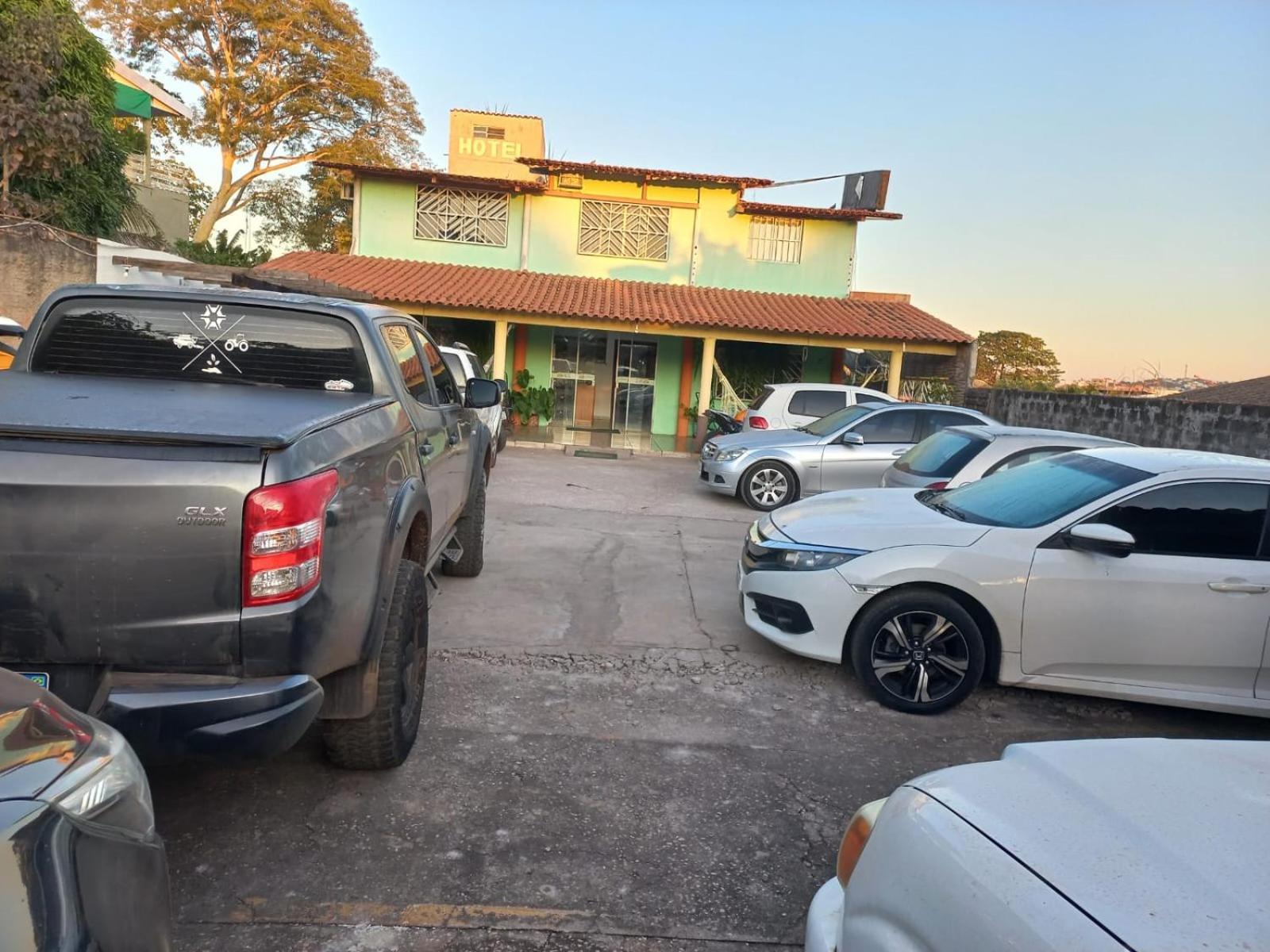 Pousada Hotel Araguaia Aragarcas Exterior photo